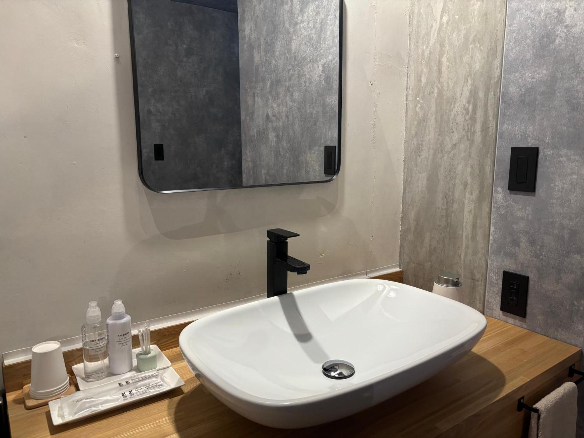 Hotel Art Rock Takamatsu Dış mekan fotoğraf